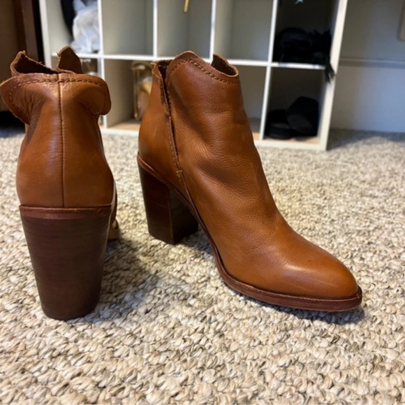 Dolce Vita Brown Ankle Booties - Picture 2 of 4
